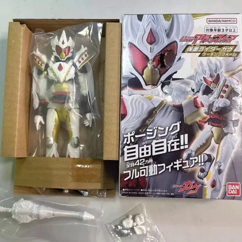 Bandai Kamen Rider Deluxe Supe - Cosplay Prop Building review and price